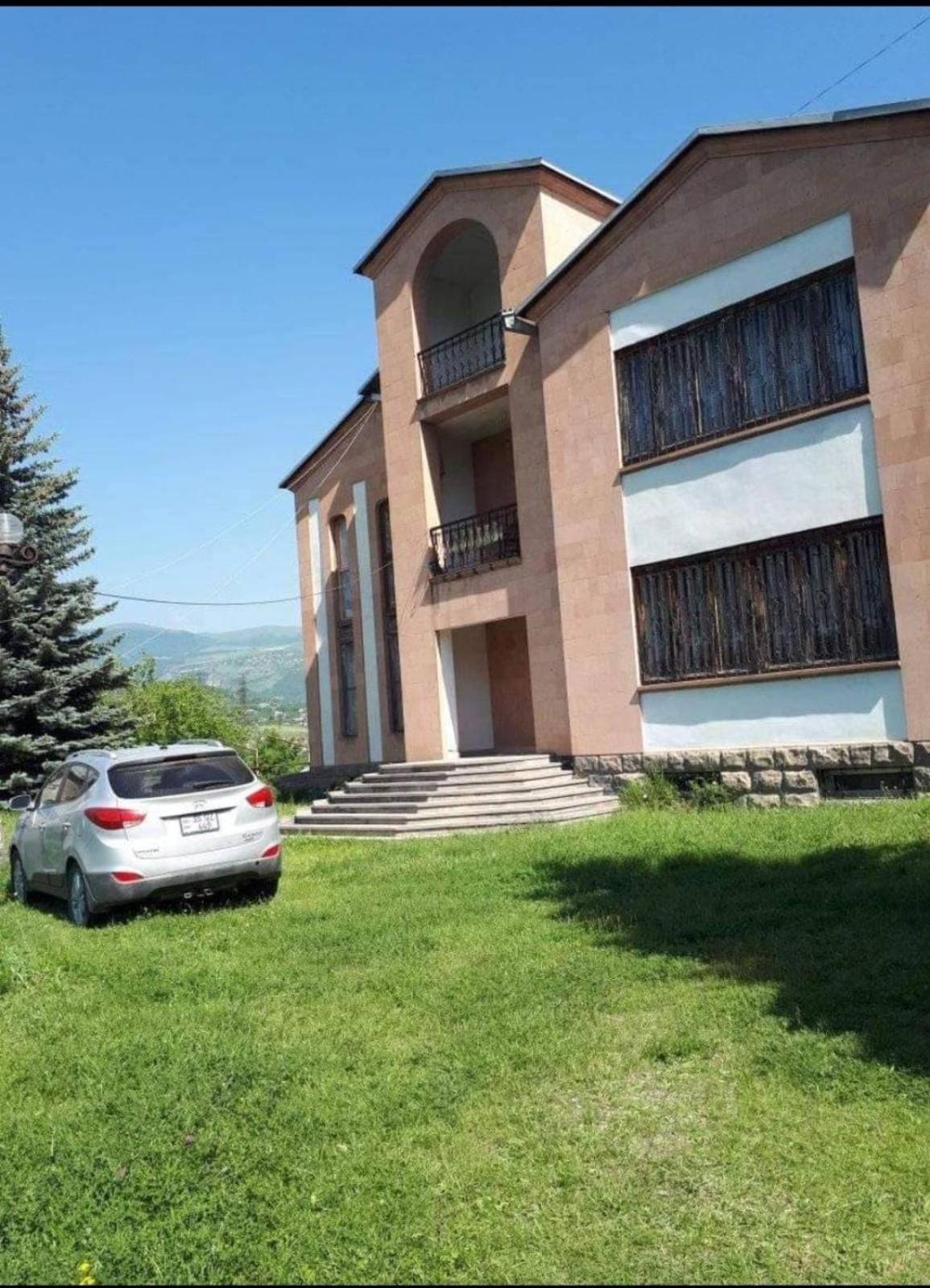 Luse Guest House Ijevan Extérieur photo